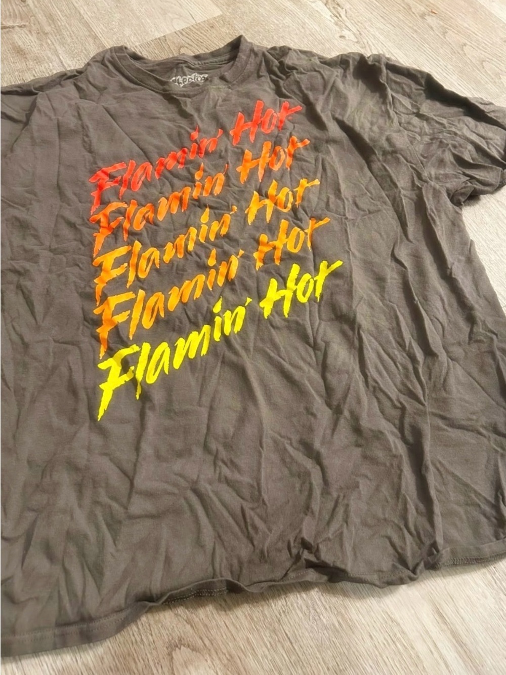 🔥Cheetos Flamin' Hot Gradient T-
Shirt🔥